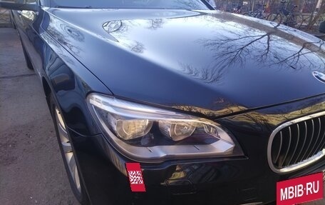 BMW 7 серия, 2012 год, 2 700 000 рублей, 9 фотография