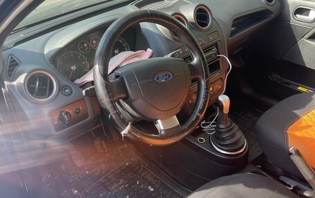Ford Fiesta, 2007 год, 200 000 рублей, 2 фотография