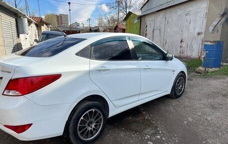 Hyundai Solaris II рестайлинг, 2015 год, 1 200 000 рублей, 4 фотография