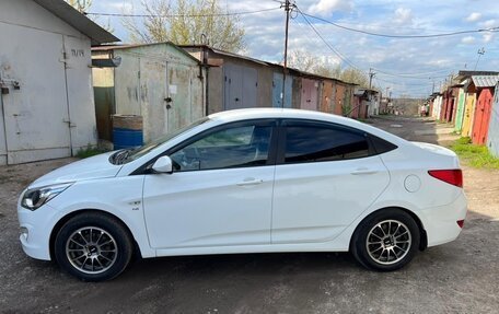 Hyundai Solaris II рестайлинг, 2015 год, 1 200 000 рублей, 7 фотография