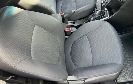 Hyundai Solaris II рестайлинг, 2015 год, 1 200 000 рублей, 15 фотография