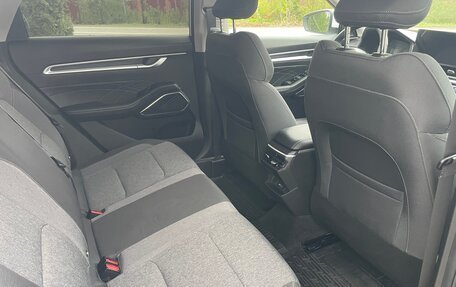 Geely Emgrand, 2024 год, 1 550 000 рублей, 21 фотография