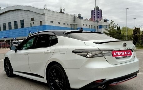 Toyota Camry, 2021 год, 3 350 000 рублей, 3 фотография