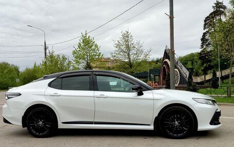 Toyota Camry, 2021 год, 3 350 000 рублей, 5 фотография