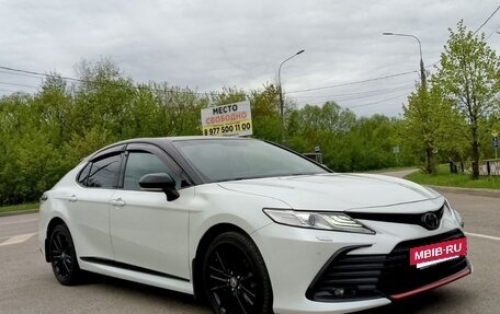 Toyota Camry, 2021 год, 3 350 000 рублей, 6 фотография