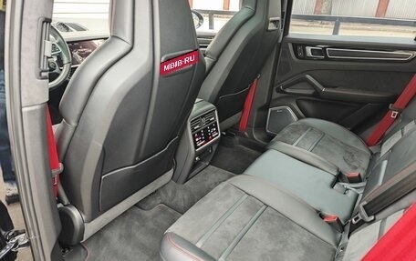Porsche Cayenne III, 2021 год, 12 990 000 рублей, 19 фотография