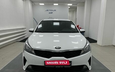 KIA Rio IV, 2021 год, 1 749 000 рублей, 2 фотография