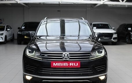 Volkswagen Touareg III, 2016 год, 2 070 000 рублей, 2 фотография