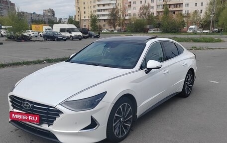 Hyundai Sonata VIII, 2023 год, 2 200 000 рублей, 2 фотография