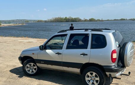 Chevrolet Niva I рестайлинг, 2004 год, 400 005 рублей, 4 фотография