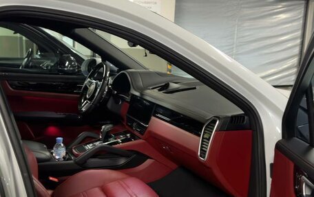 Porsche Cayenne III, 2021 год, 10 600 000 рублей, 3 фотография