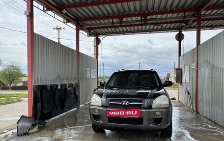 Hyundai Tucson III, 2006 год, 650 000 рублей, 2 фотография