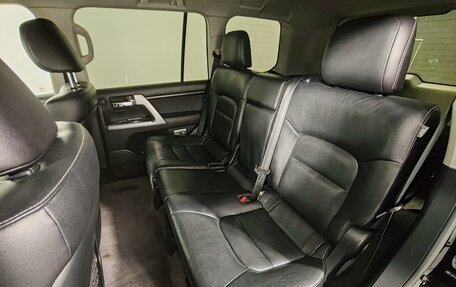 Toyota Land Cruiser 200, 2013 год, 3 649 000 рублей, 21 фотография