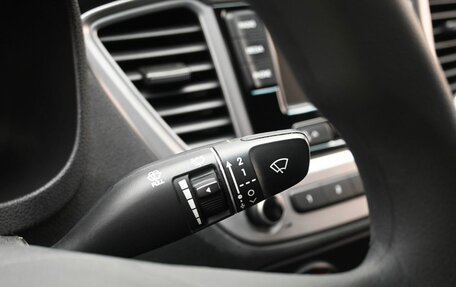 Hyundai Solaris II рестайлинг, 2021 год, 1 899 000 рублей, 15 фотография
