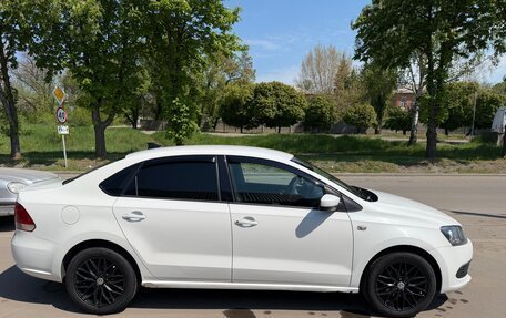 Volkswagen Polo VI (EU Market), 2013 год, 650 000 рублей, 2 фотография