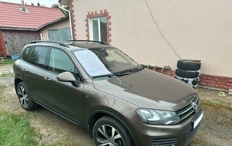 Volkswagen Touareg III, 2012 год, 1 750 000 рублей, 1 фотография