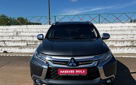 Mitsubishi Pajero Sport III рестайлинг, 2020 год, 3 100 000 рублей, 1 фотография
