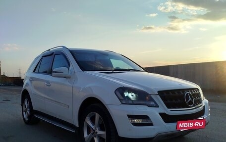 Mercedes-Benz M-Класс, 2010 год, 1 830 000 рублей, 3 фотография
