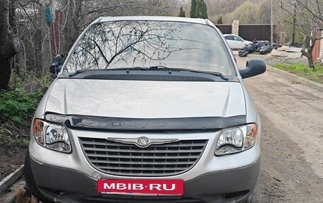 Chrysler Voyager IV, 2002 год, 480 000 рублей, 3 фотография