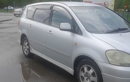 Toyota Ipsum II, 2002 год, 1 050 000 рублей, 5 фотография