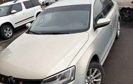 Volkswagen Jetta VI, 2011 год, 680 000 рублей, 7 фотография