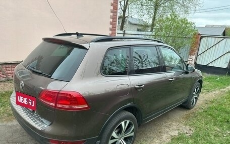 Volkswagen Touareg III, 2012 год, 1 750 000 рублей, 2 фотография