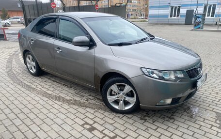 KIA Cerato III, 2010 год, 700 000 рублей, 3 фотография