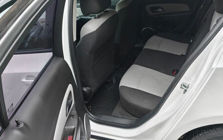 Chevrolet Cruze II, 2012 год, 800 000 рублей, 8 фотография