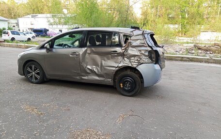 Toyota Verso I, 2014 год, 550 000 рублей, 4 фотография