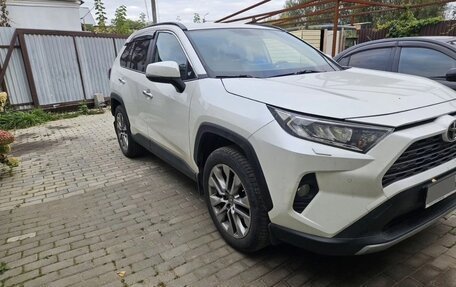 Toyota RAV4, 2019 год, 3 500 000 рублей, 10 фотография