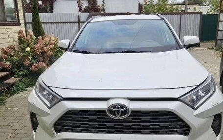 Toyota RAV4, 2019 год, 3 500 000 рублей, 3 фотография