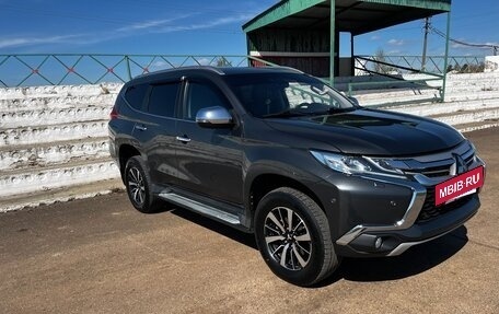 Mitsubishi Pajero Sport III рестайлинг, 2020 год, 3 100 000 рублей, 3 фотография