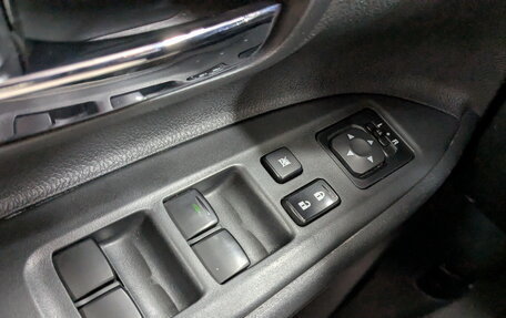Mitsubishi Outlander III рестайлинг 3, 2014 год, 1 595 000 рублей, 28 фотография