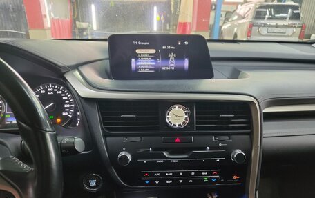 Lexus RX IV рестайлинг, 2019 год, 4 120 000 рублей, 10 фотография