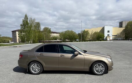 Mercedes-Benz C-Класс, 2011 год, 1 500 000 рублей, 8 фотография