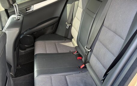 Mercedes-Benz C-Класс, 2011 год, 1 500 000 рублей, 15 фотография