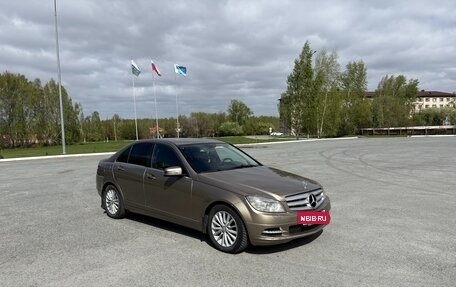 Mercedes-Benz C-Класс, 2011 год, 1 500 000 рублей, 9 фотография