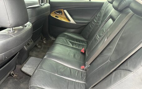 Toyota Camry, 2006 год, 670 000 рублей, 7 фотография