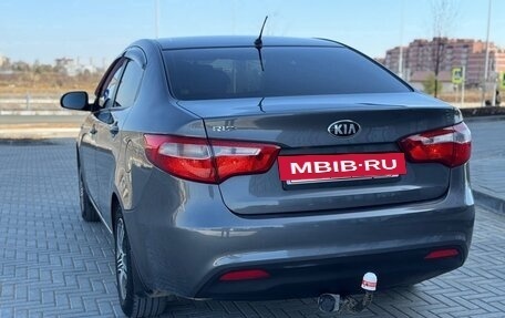 KIA Rio III рестайлинг, 2013 год, 870 000 рублей, 2 фотография