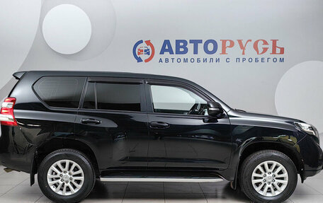 Toyota Land Cruiser Prado 150 рестайлинг 2, 2015 год, 3 250 000 рублей, 5 фотография