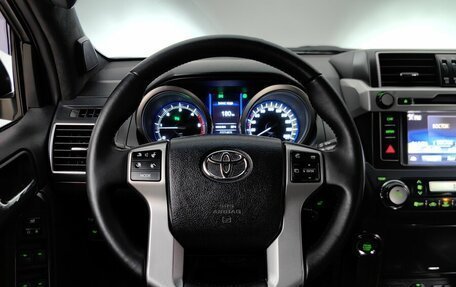 Toyota Land Cruiser Prado 150 рестайлинг 2, 2015 год, 3 250 000 рублей, 11 фотография