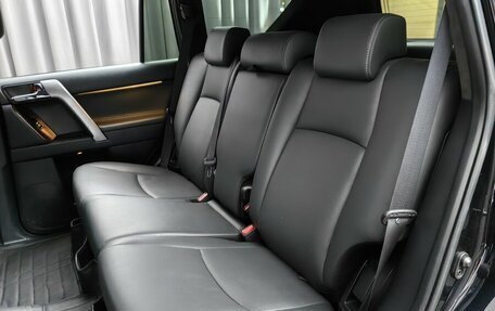Toyota Land Cruiser Prado 150 рестайлинг 2, 2015 год, 3 250 000 рублей, 8 фотография