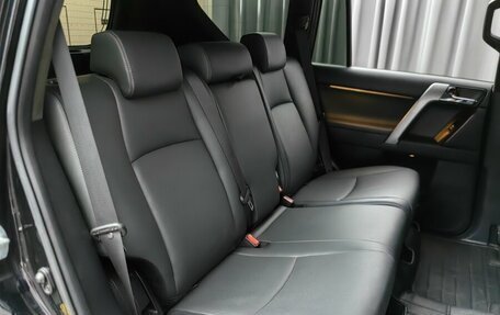 Toyota Land Cruiser Prado 150 рестайлинг 2, 2015 год, 3 250 000 рублей, 9 фотография