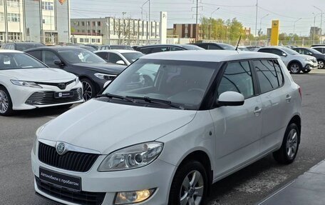 Skoda Fabia II, 2011 год, 440 000 рублей, 3 фотография