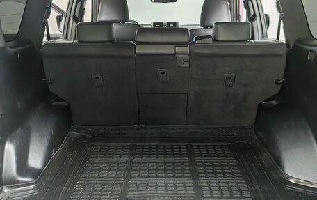 Toyota Land Cruiser Prado 150 рестайлинг 2, 2015 год, 3 250 000 рублей, 26 фотография