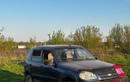 Chevrolet Niva I рестайлинг, 2006 год, 240 000 рублей, 2 фотография