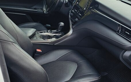Toyota Camry, 2021 год, 2 189 000 рублей, 17 фотография
