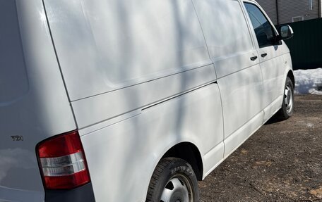 Volkswagen Transporter T5 рестайлинг, 2011 год, 1 200 000 рублей, 17 фотография