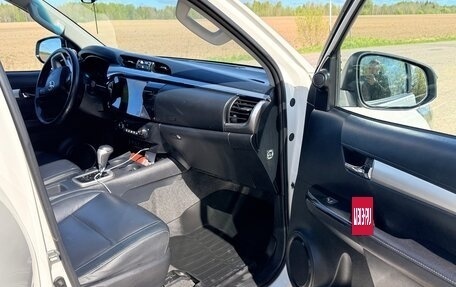 Toyota Hilux VIII, 2018 год, 3 550 000 рублей, 11 фотография