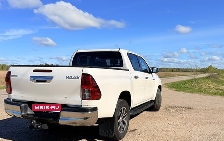 Toyota Hilux VIII, 2018 год, 3 550 000 рублей, 7 фотография